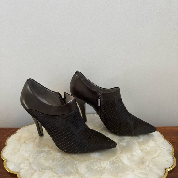 Kenneth Cole Brown Leather Faux Fur Stiletto Booties Sz 10 - Picture 2 of 16